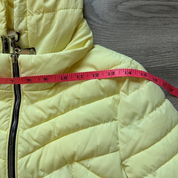 Butter Yellow Down Puffer Jacket Size 44 Quilted Form Fitting Detachable Hood - Picture 7 of 15